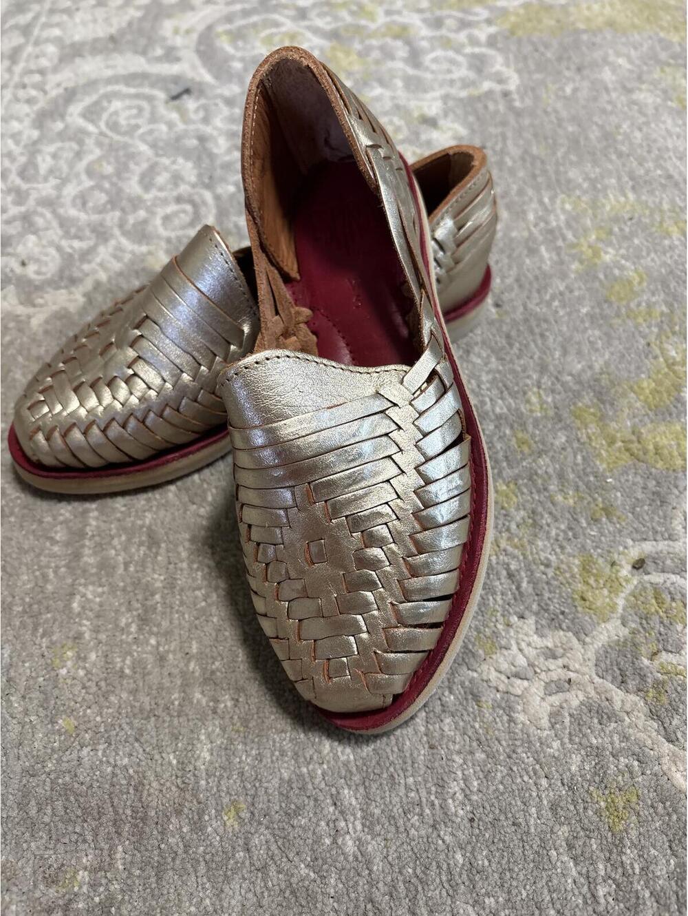 Huarache Espiritu Mexican gold woven sandals